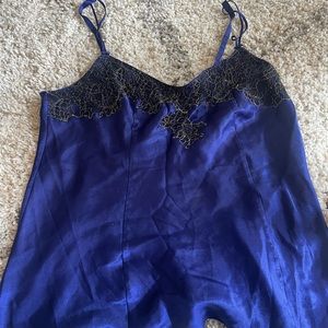 Oscar de la rents purple vintage sleepwear top